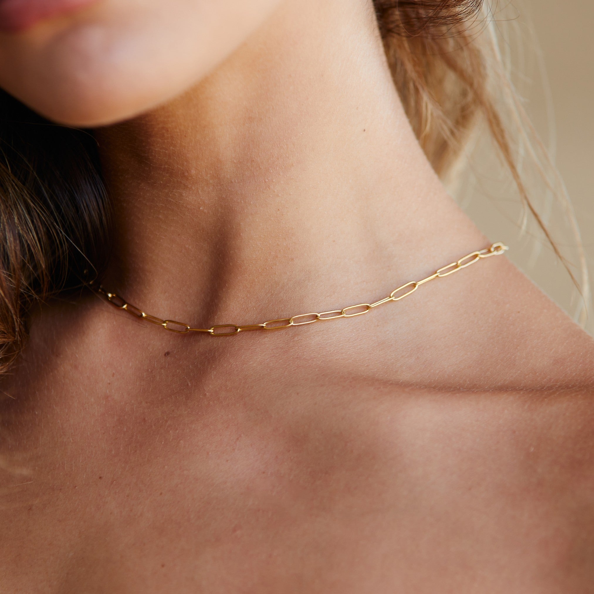 OW LUEUR NECKLACE