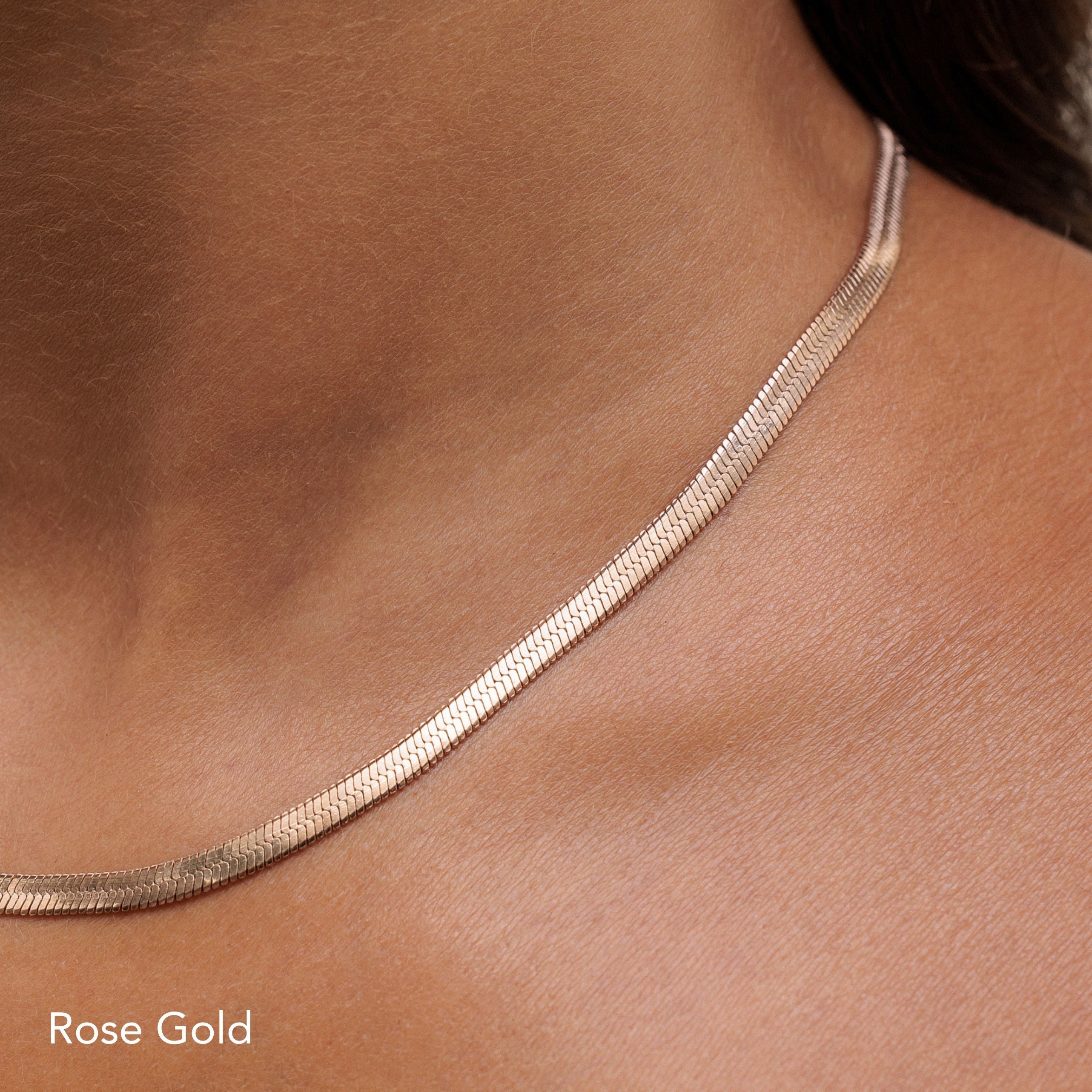 OW LURE NECKLACE