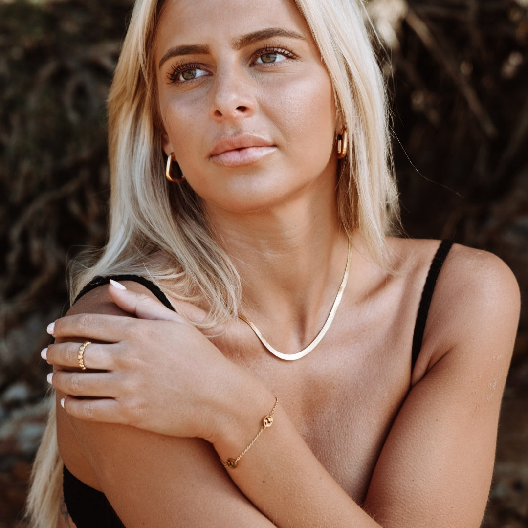 OW LURE NECKLACE
