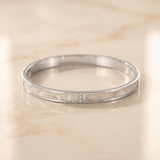 OW WHITE BRACELET