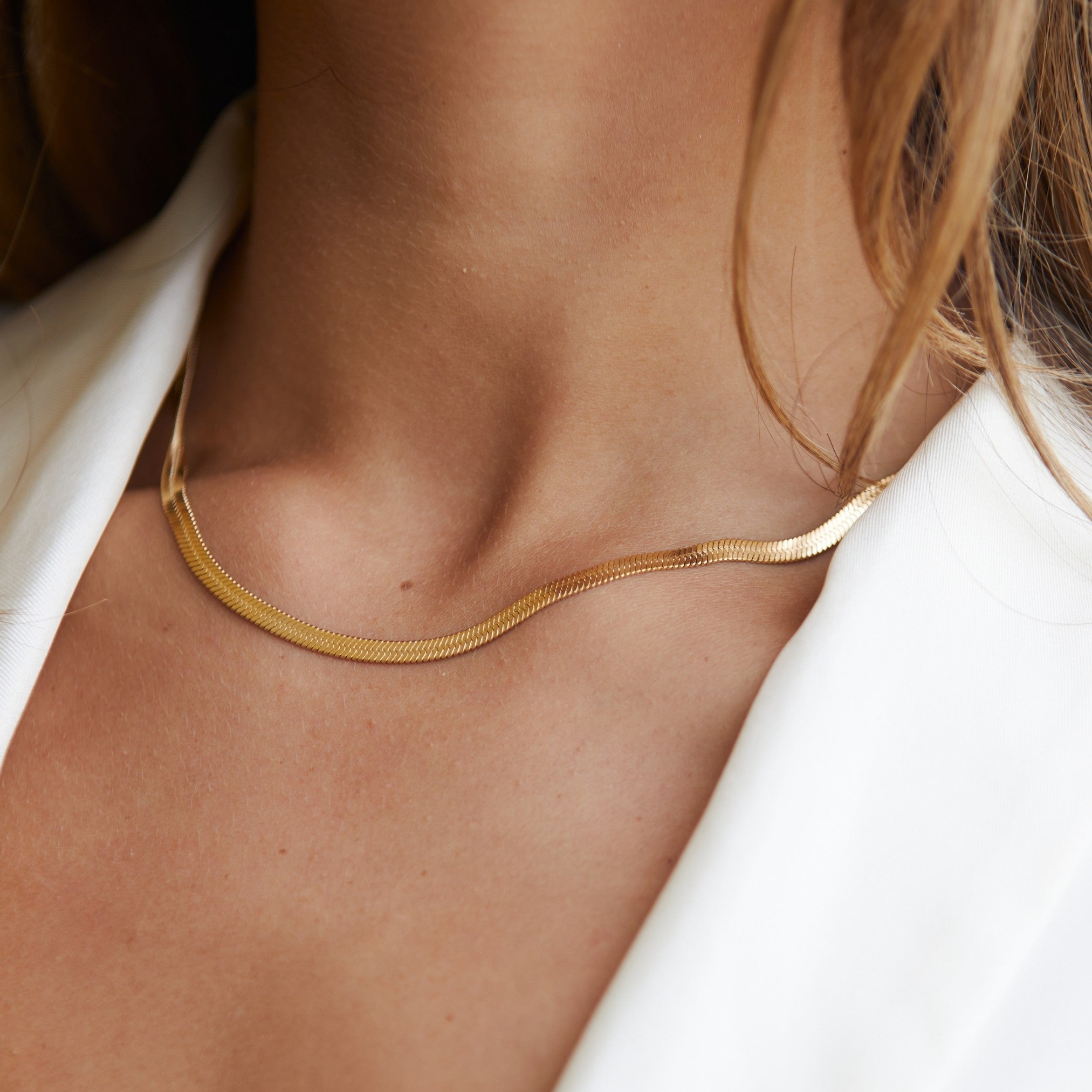 OW LURE NECKLACE