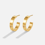 OW SMALL LOVE EARRINGS